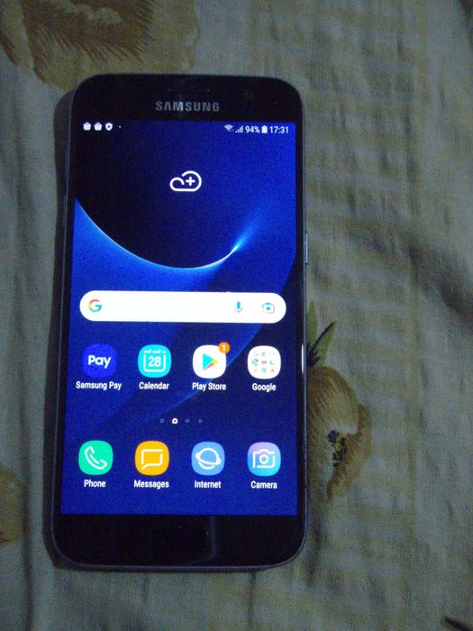 Samsung S7 SM-G930F liber de retea, cu o fisura pe ecran + husa noua