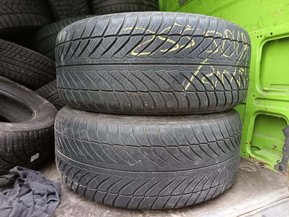 Anvelope MS iarna 255 50 19 goodyear runflat 2015 5.7mm.