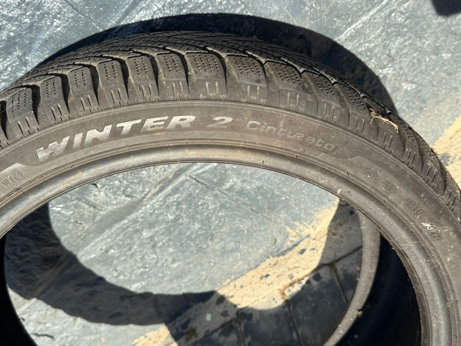 Vand 4 cauciucuri de iarna