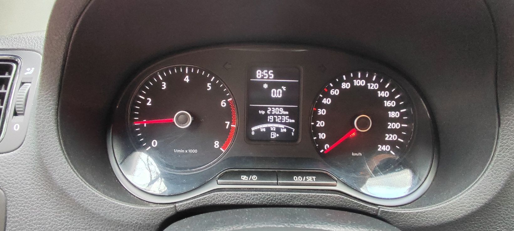 VW  POLO 1,2 в отлично състояние.