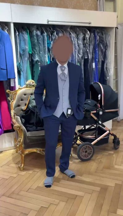 Costum de nuntă, mire, ca nou, redus de la 2400 lei