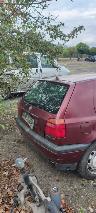 Продавам Golf 3 на части