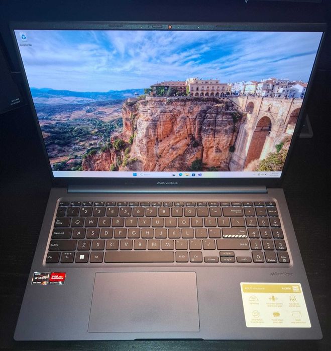 Laptop Asus Vivobook 16, AMD Ryzen 5 5600H, 1Tb, 24 GB Ram
