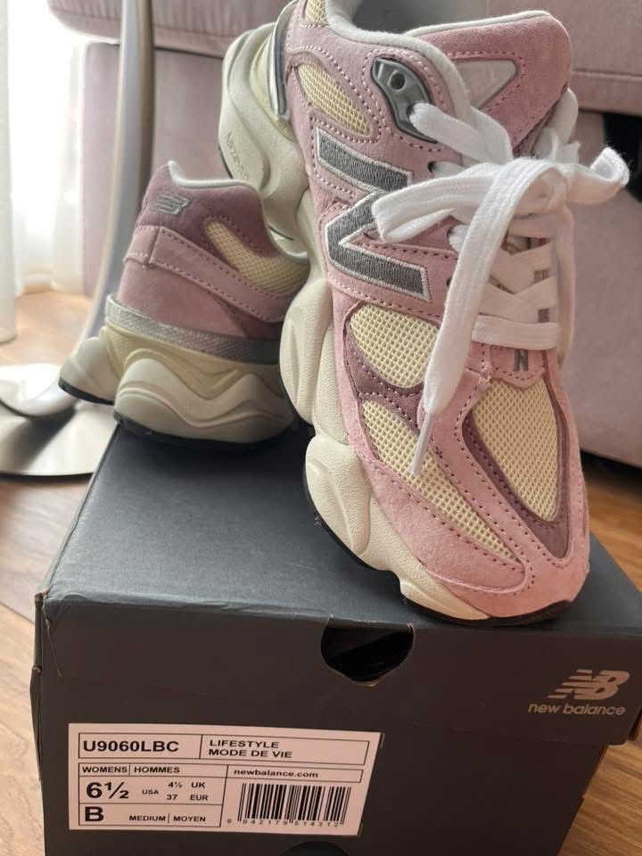 New balance 9060