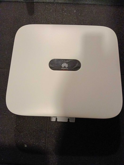 Invertor Huawei 8 kw trifazat