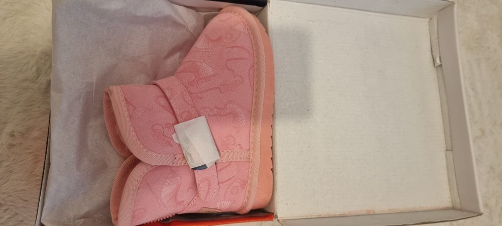 Cizme imblanite nr 28 noi