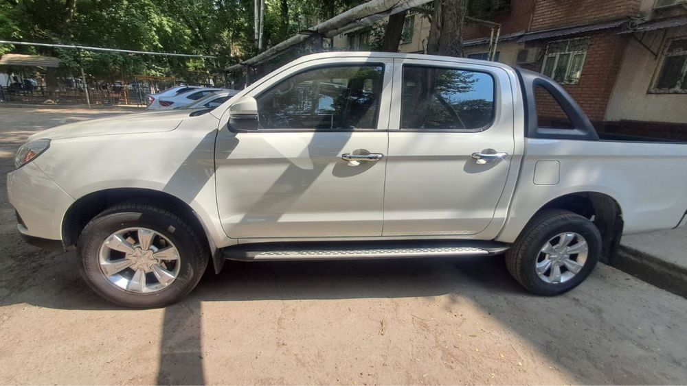 Jac T6 srochno sotiladi