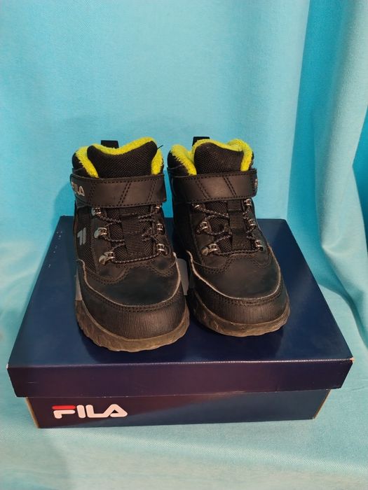 Детски боти 26 номер