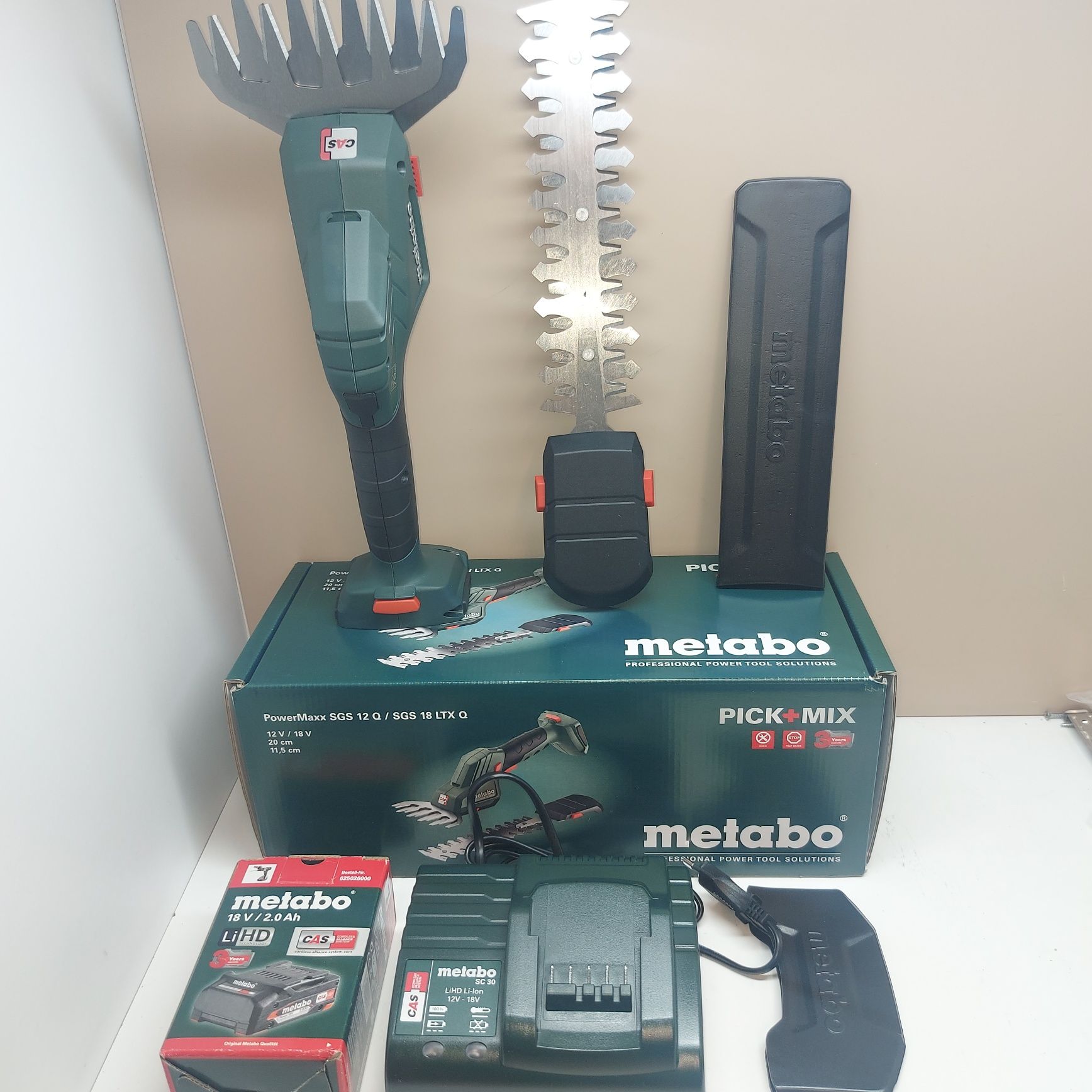 Акумулаторна ножица за трева и храсти Metabo SGS 18 LTX Q