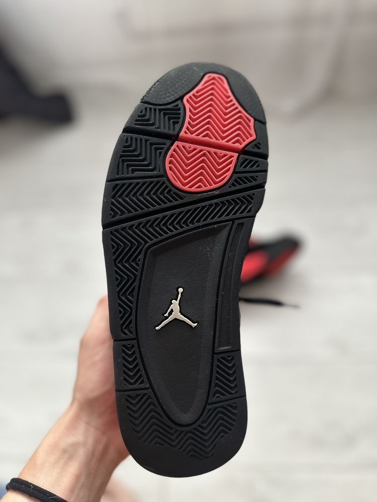 Jordan 4 Red Thunder