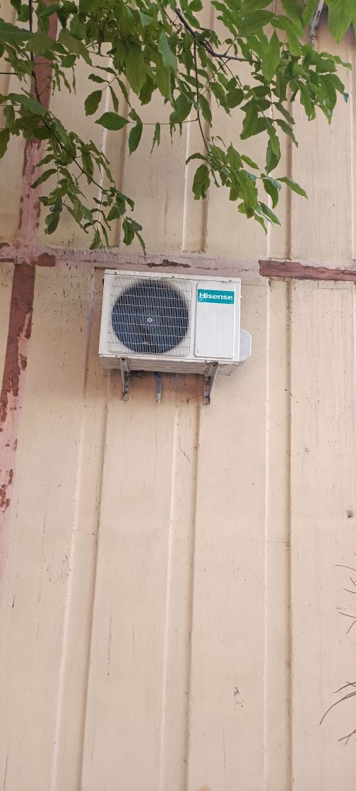 Продам кондиционер Hisense 12ый