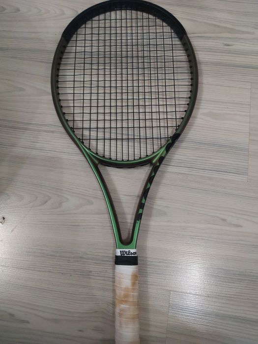 Тенис ракета Wilson V8 285 g