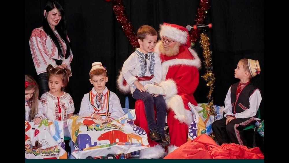 Mos Craciun de inchiriat actor - barba naturala - experienta