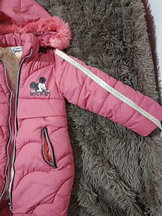 Куртка на девочку