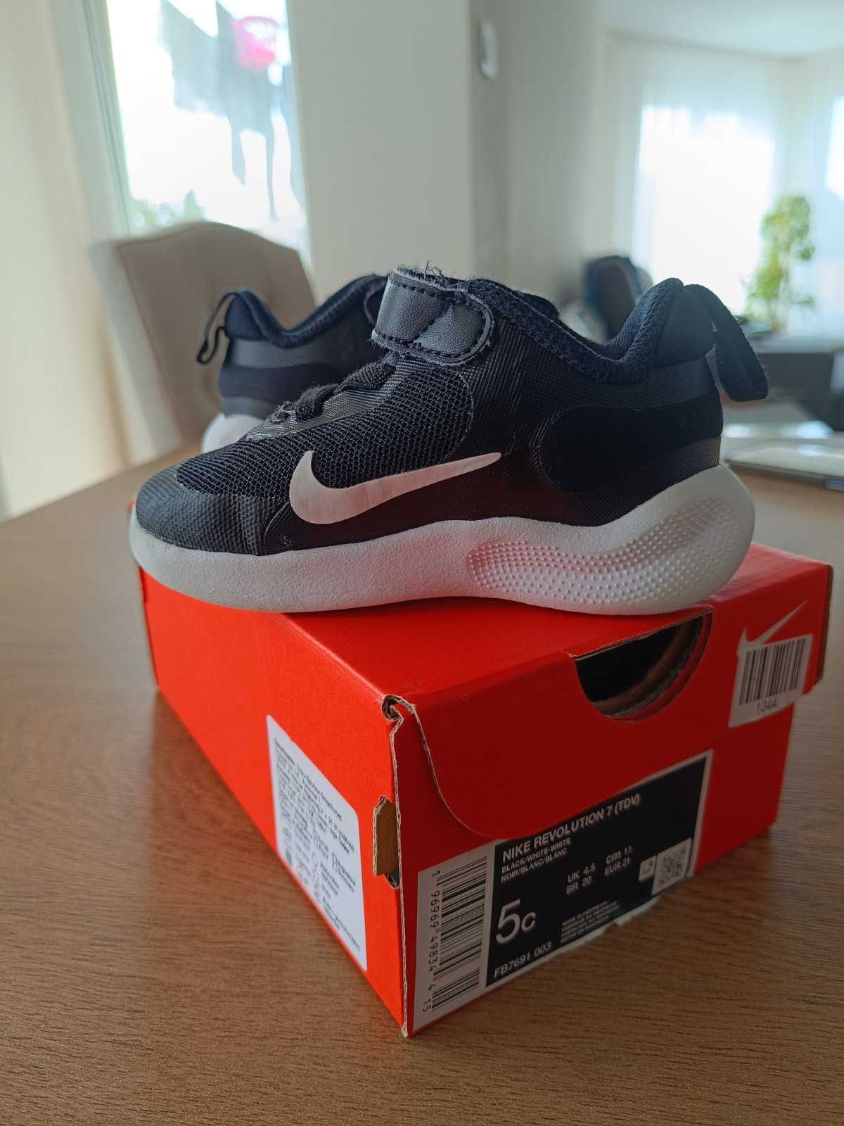 NIKE revolution 7, 21 номер