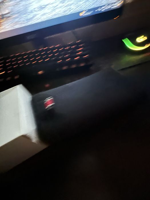 Продав чисто нови очила carrera 5046/S 807/QT