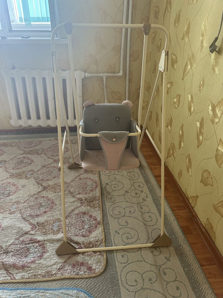 Продам качелю в отличном состоянии