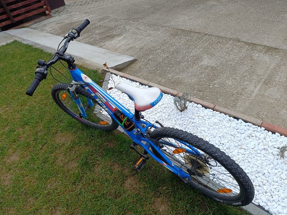 Bicicleta Cube roti de 24.