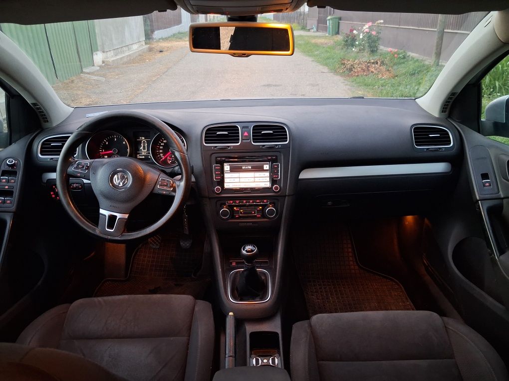 Vand Golf 6 pret 4700 euro