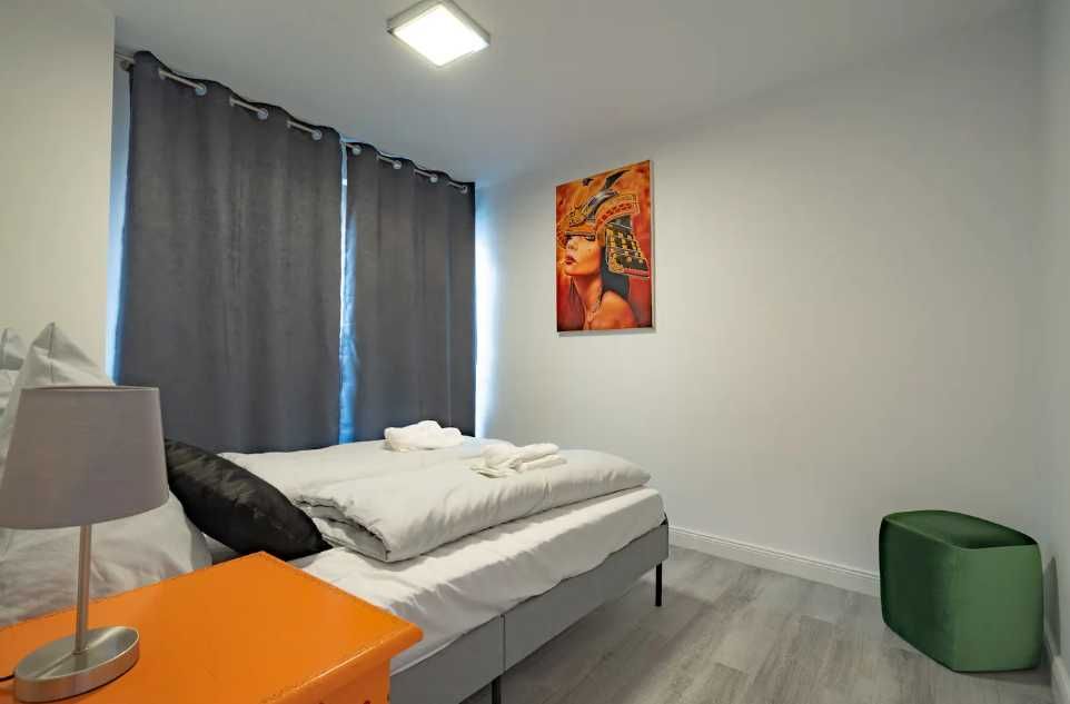 Дава се под наем Двустаен апартамент в Пловдив, Гагарин - 50 кв.м за 180 € - Снимка #2