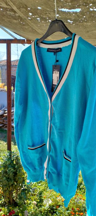 Продавам дамски желетки