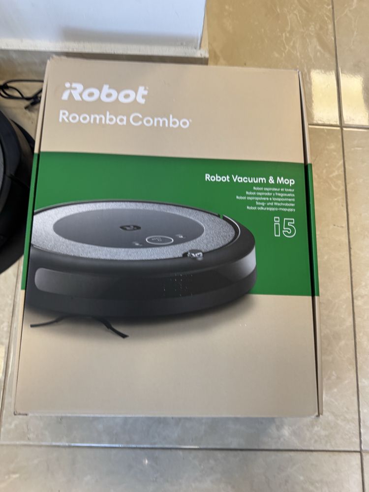 Робот прахосмукачка Roomba combo i5