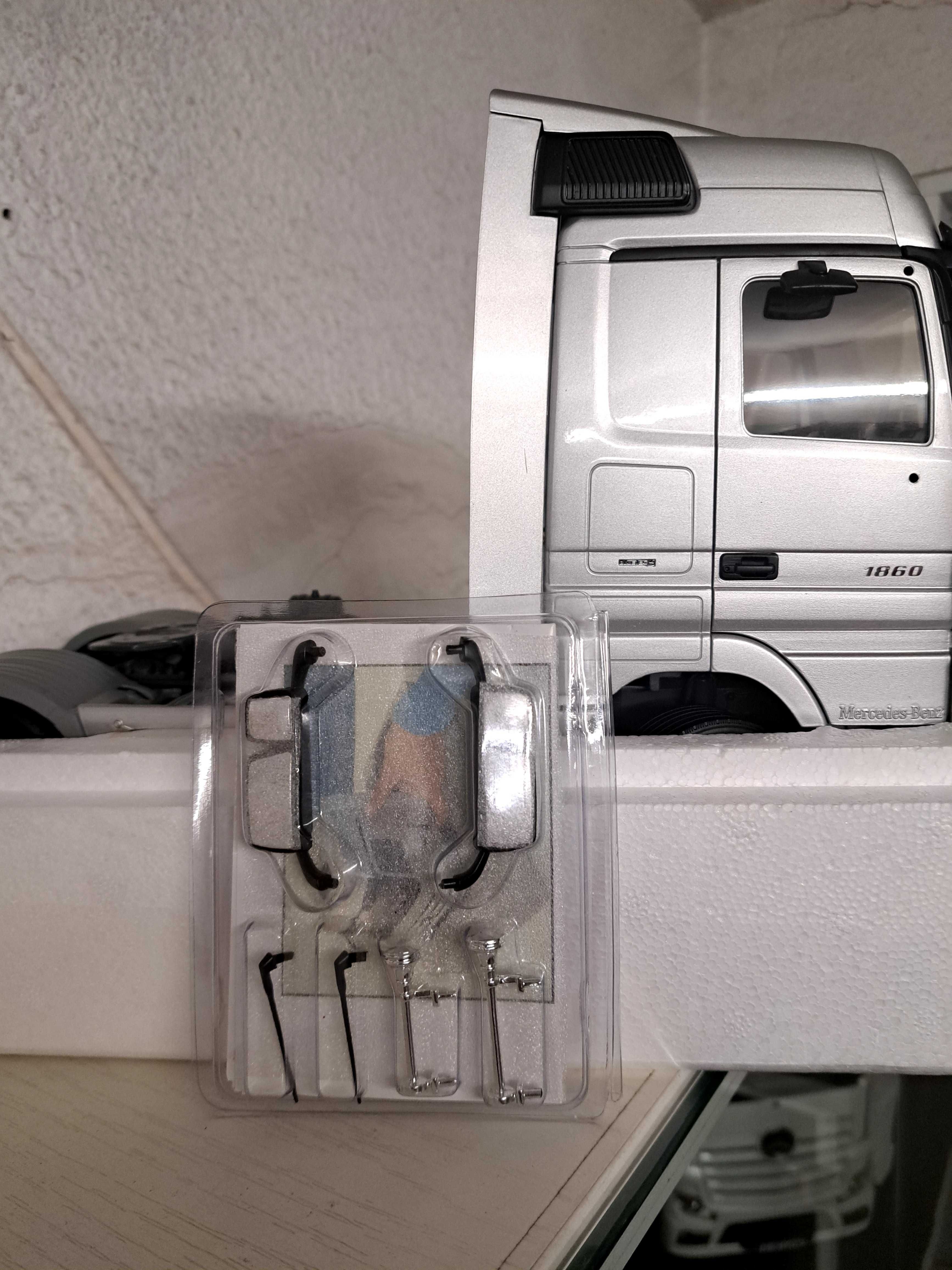 Vand Macheta Mercedes Actros MP 3 1/18