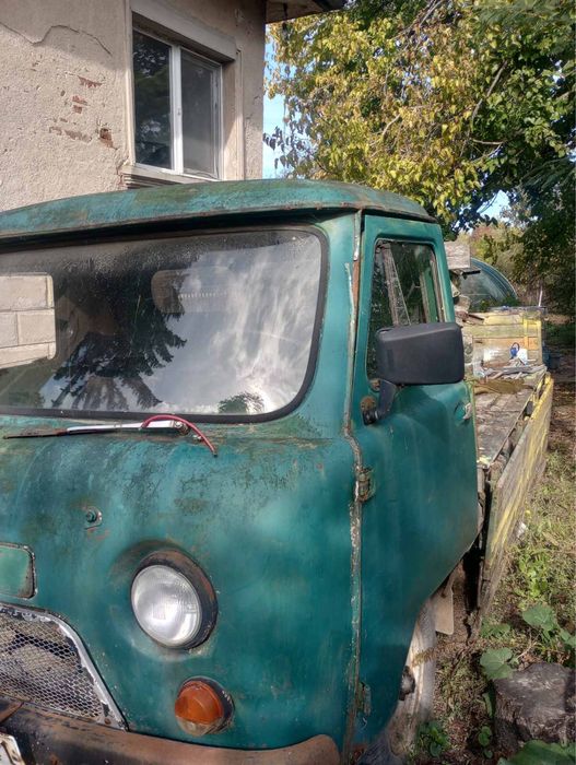 Продава се УАЗ 452