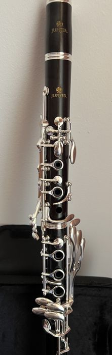 Clarinet Jupiter 18 clape ( abanos ) + muștiuc  Vandoren M30 !!!