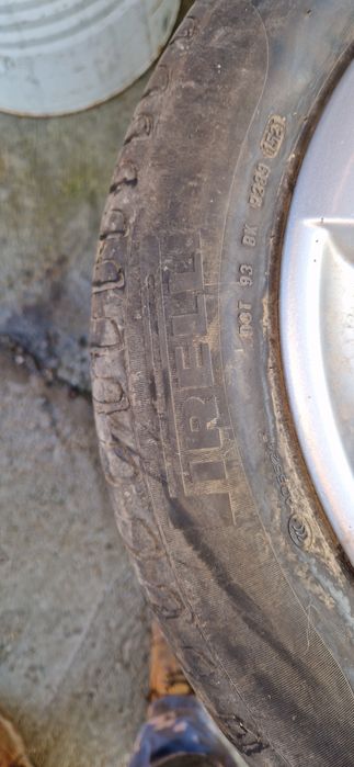 Vând set roti renault 16 tzoli cu pireli 205 55 16