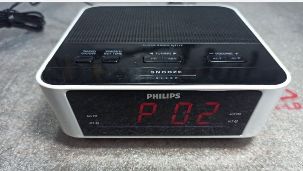 Philips radio digital FM nou - la cutie memorie 10 posturi ceas alarmă