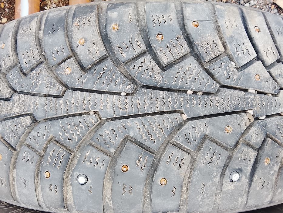 Продам шины в отличном состоянии.