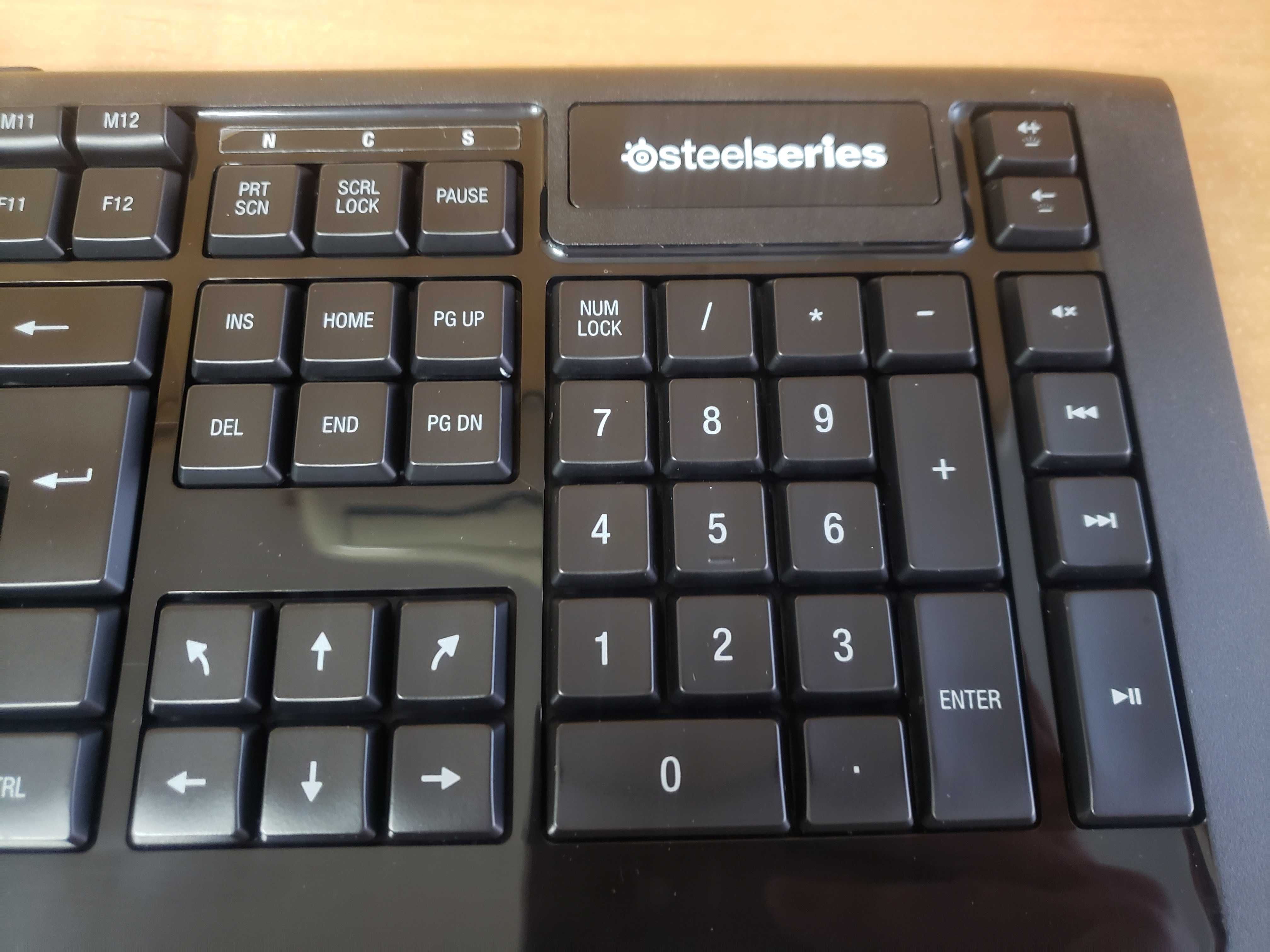 Многофункционална геймърска клавиатура SteelSeries Apex 64145