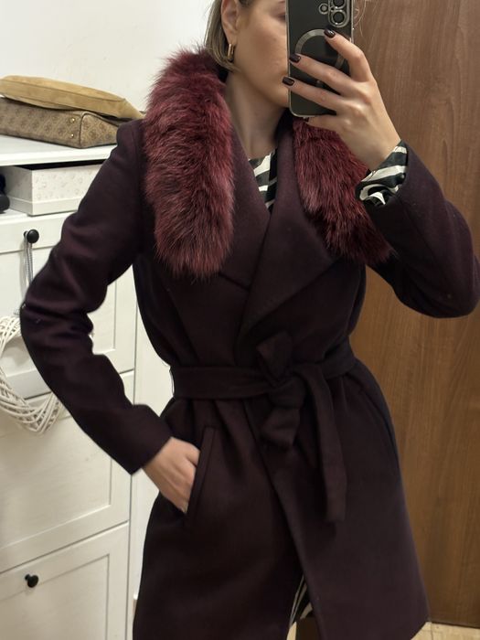 Palton elegant Vistline din lana cu guler din blana naturala si cordon