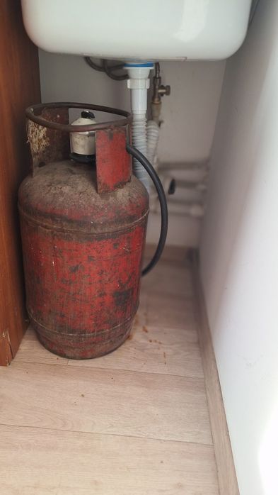 Продам газ балон