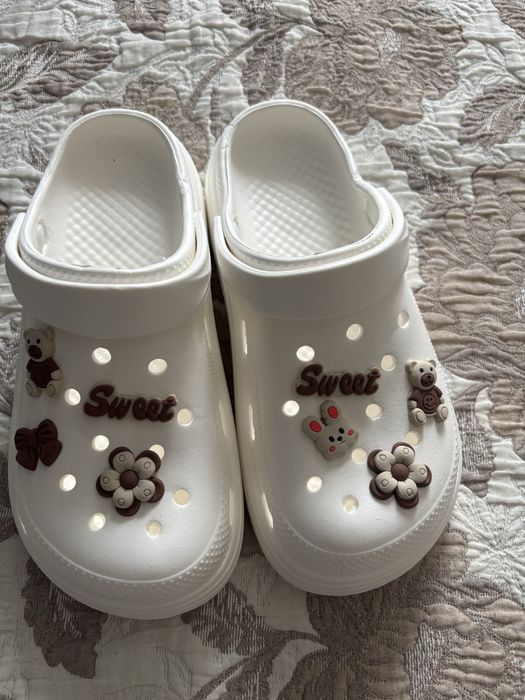 Продам новые кроксы