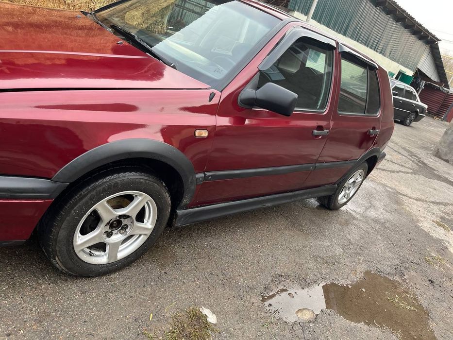 Гольф 3  хэтчбек