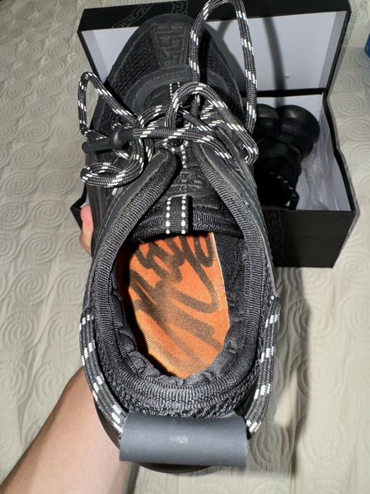 Versace chain reaction black