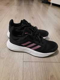 Adidasi adidas marime 36