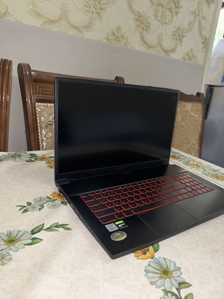 Игровой ноутбук MSI GTX 1650 Ti | Intel Core i7 | 144 Гц | 512 GB SSD