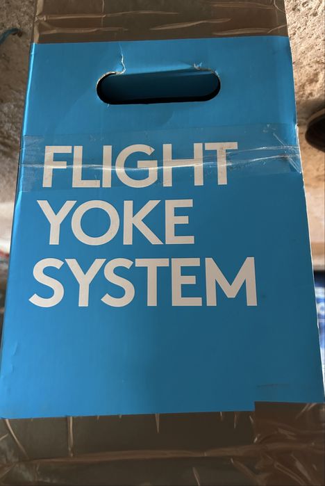 Set Logitech Flight Simulator – Yoke + Throttle + Pedale