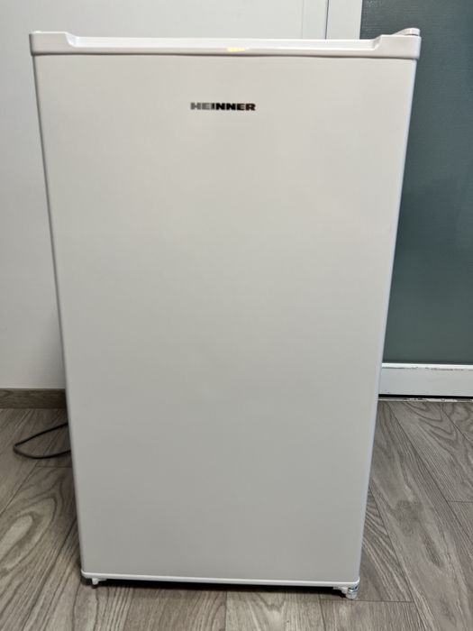 Frigider Heinner cu congelator