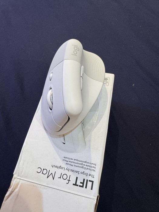 Mouse alb de vanzare