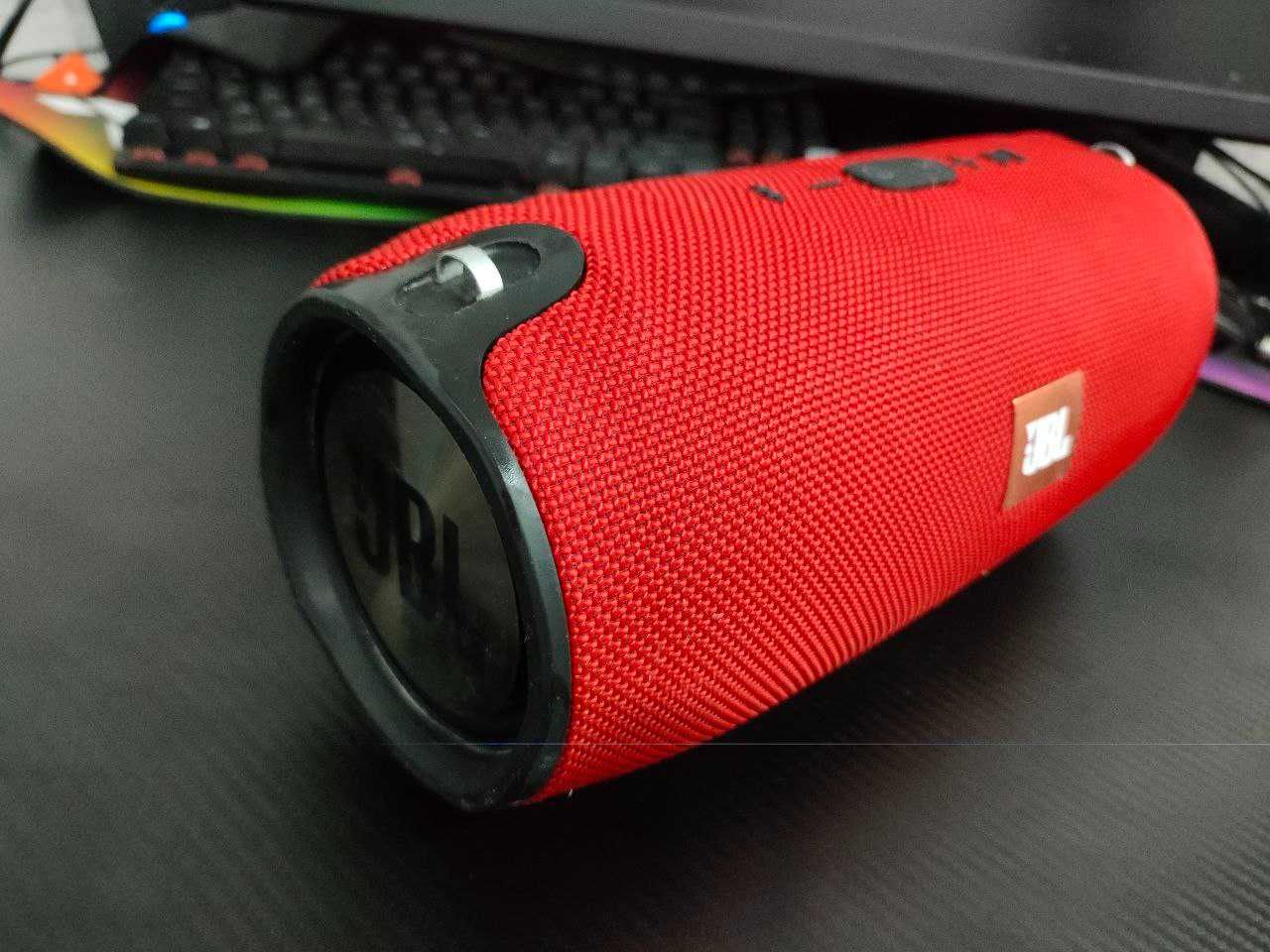 Портативная колонка JBL