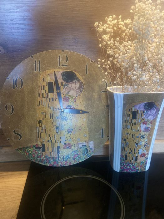 Продам комплект,,Поцелуй,,