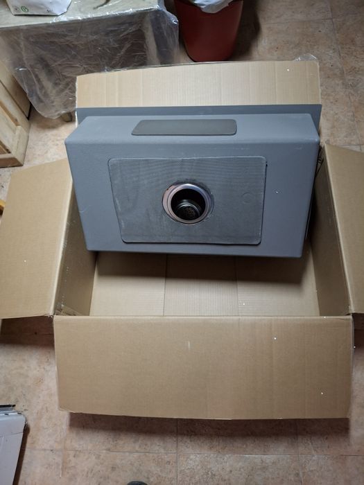 Продавам кухненска мивка от неръждаема стомана