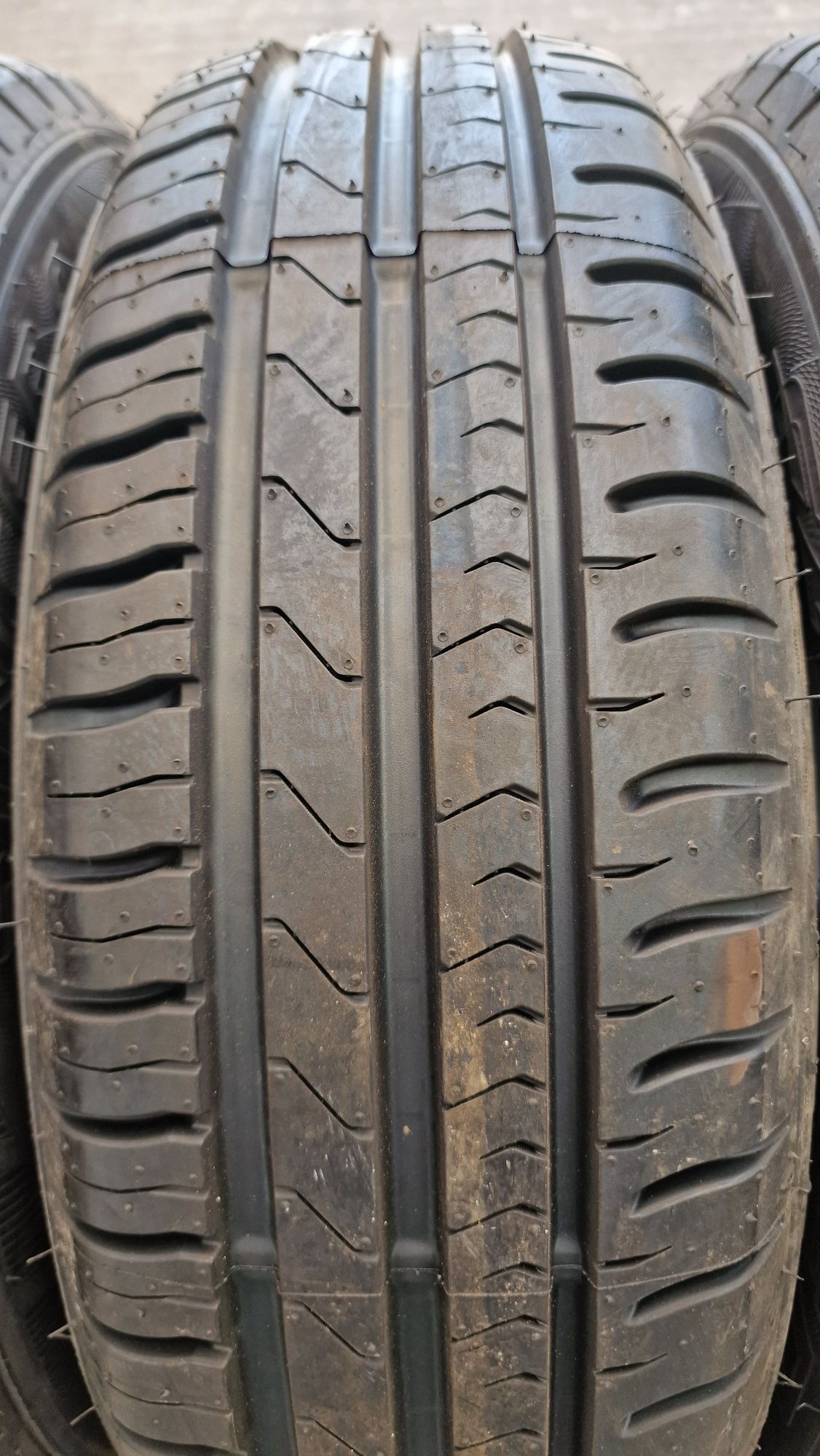 175 65 14 Falken 4 anvelope vara noi