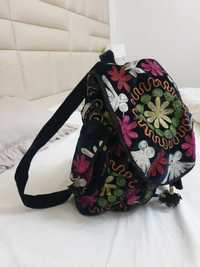 Minunat rucsac Handmade, nepurtat