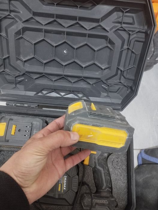 Шуруповёрт ERAMAX