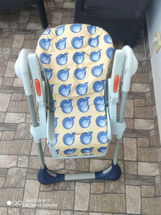 Scaun bebe de masa Chicco